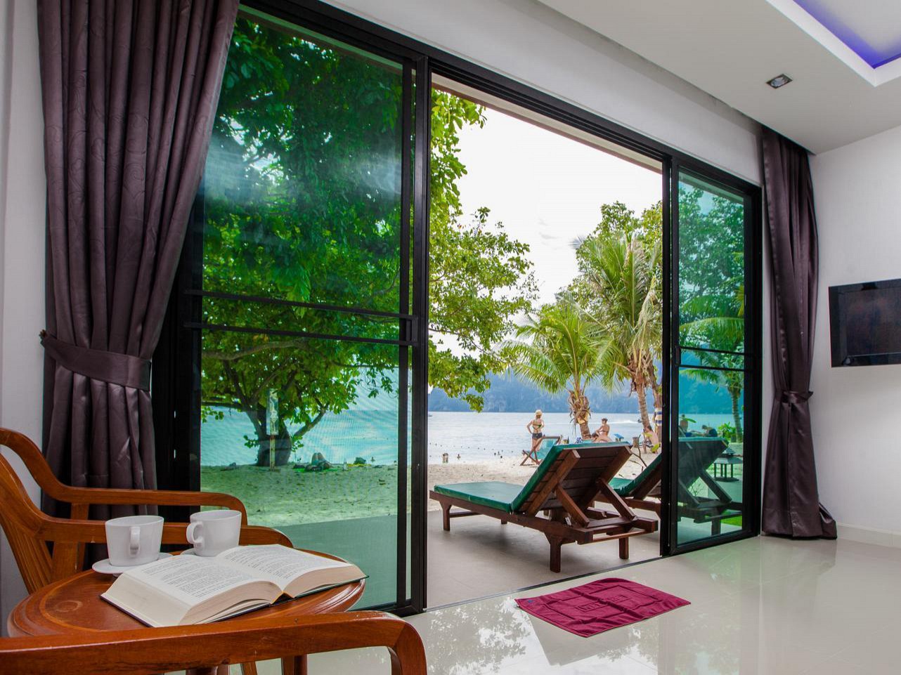 Paradise Resort Phi Phi
