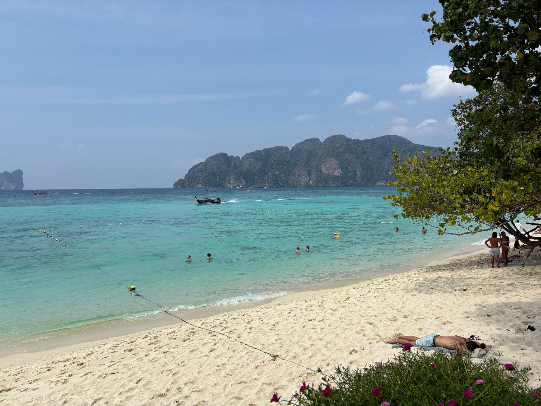 Tour around Phi Phi