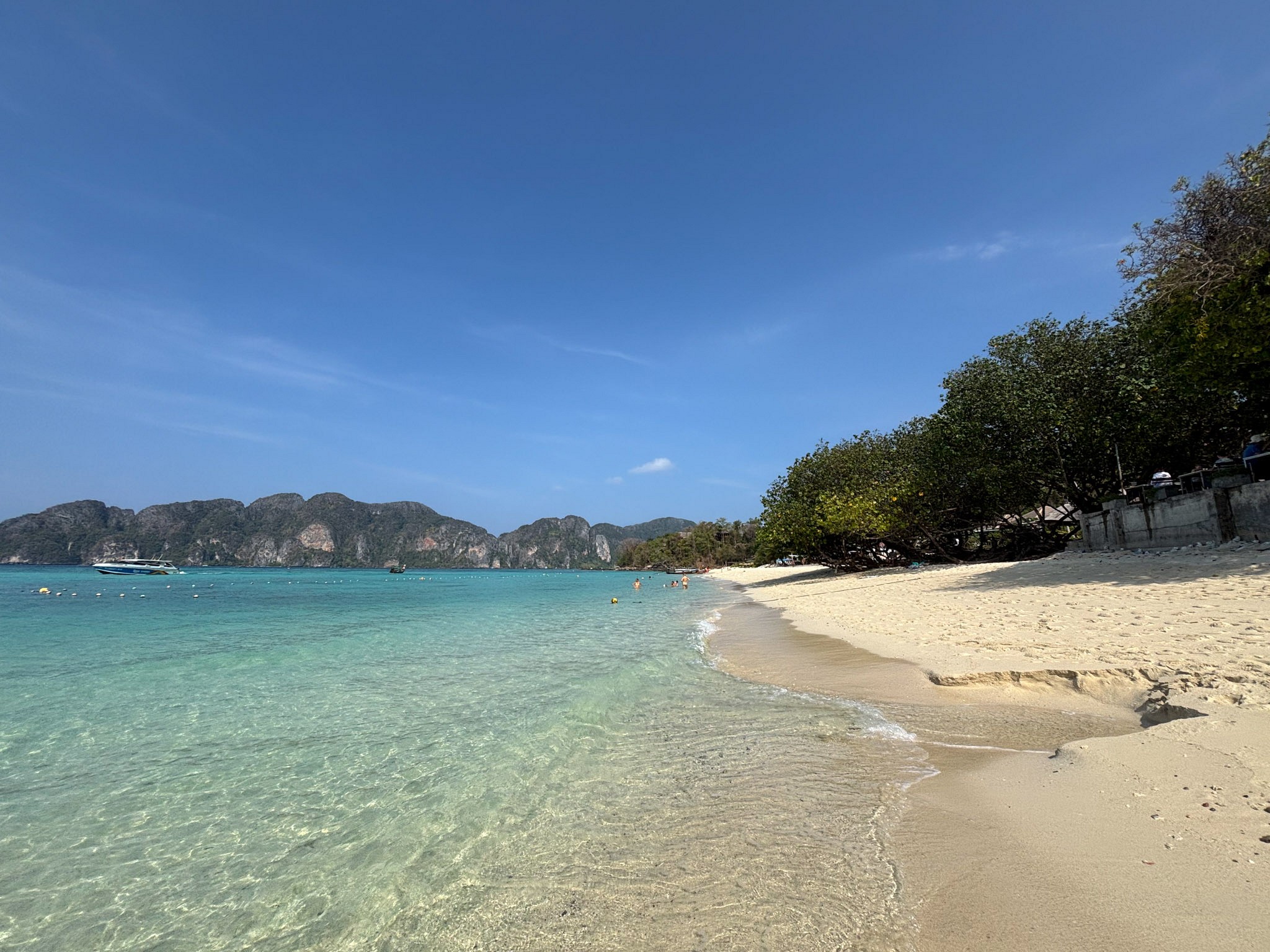 Tour around Phi Phi