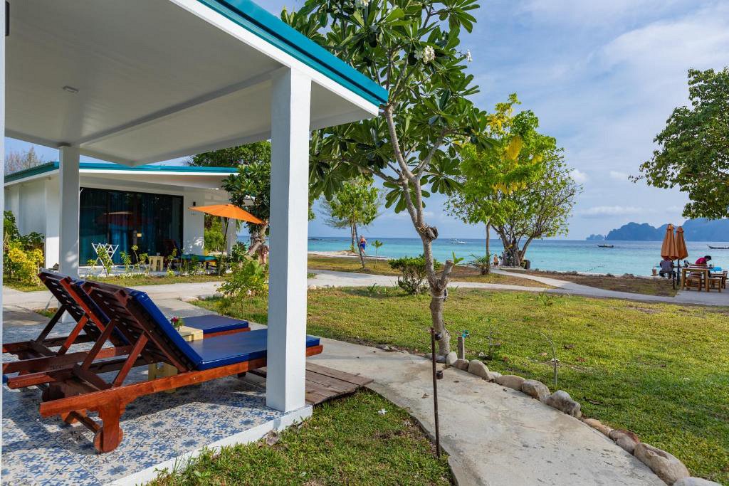 Blue Ocean Front Villa