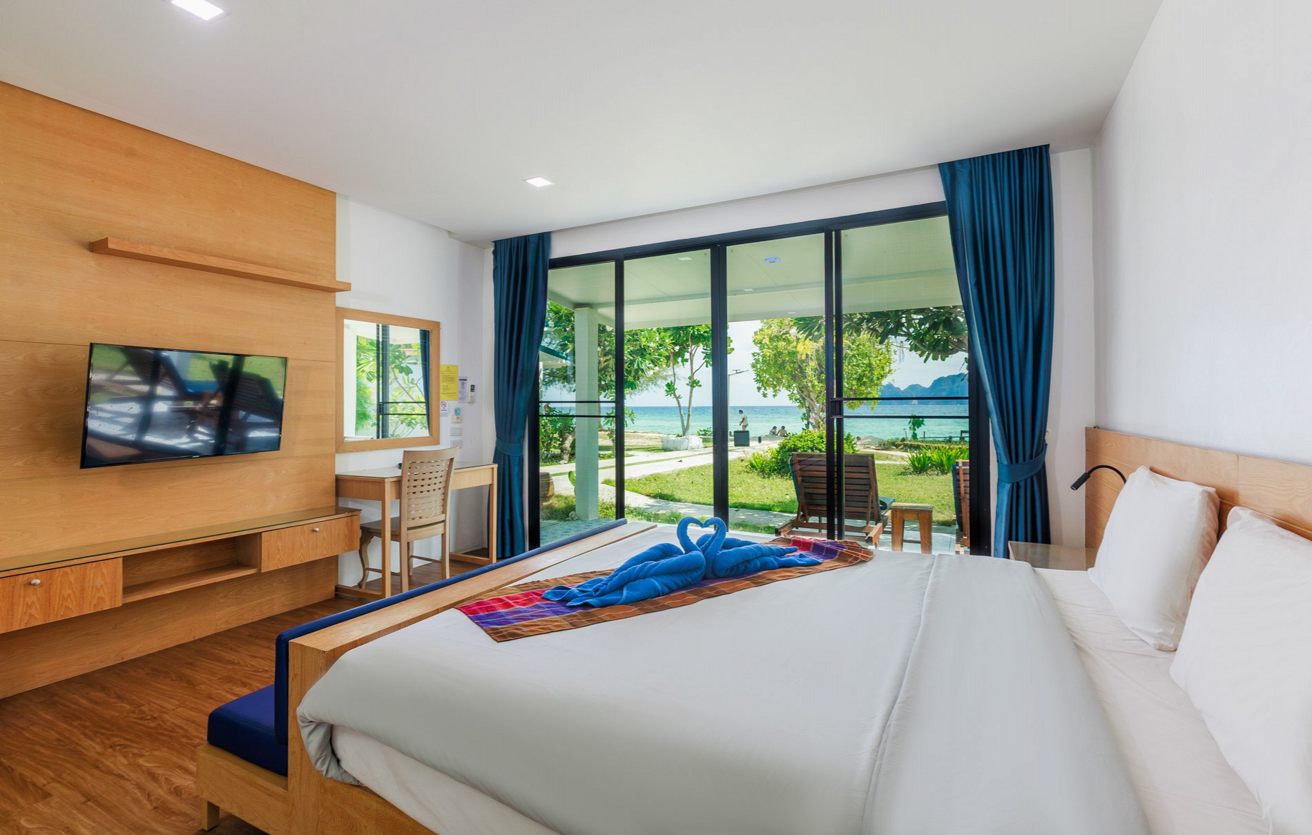 Blue Ocean Front Villa