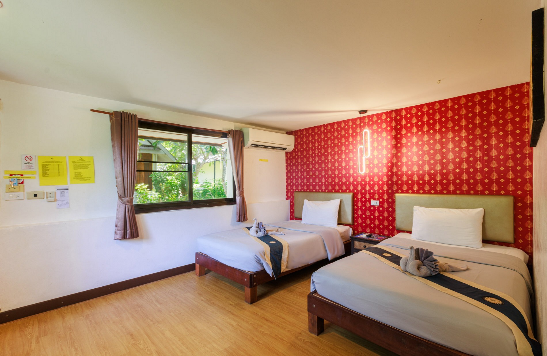 Standard Bungalow (Twin Beds)